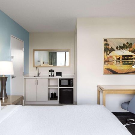 Embassy Suites By Hilton Tampa Airport Westshore Eksteriør billede