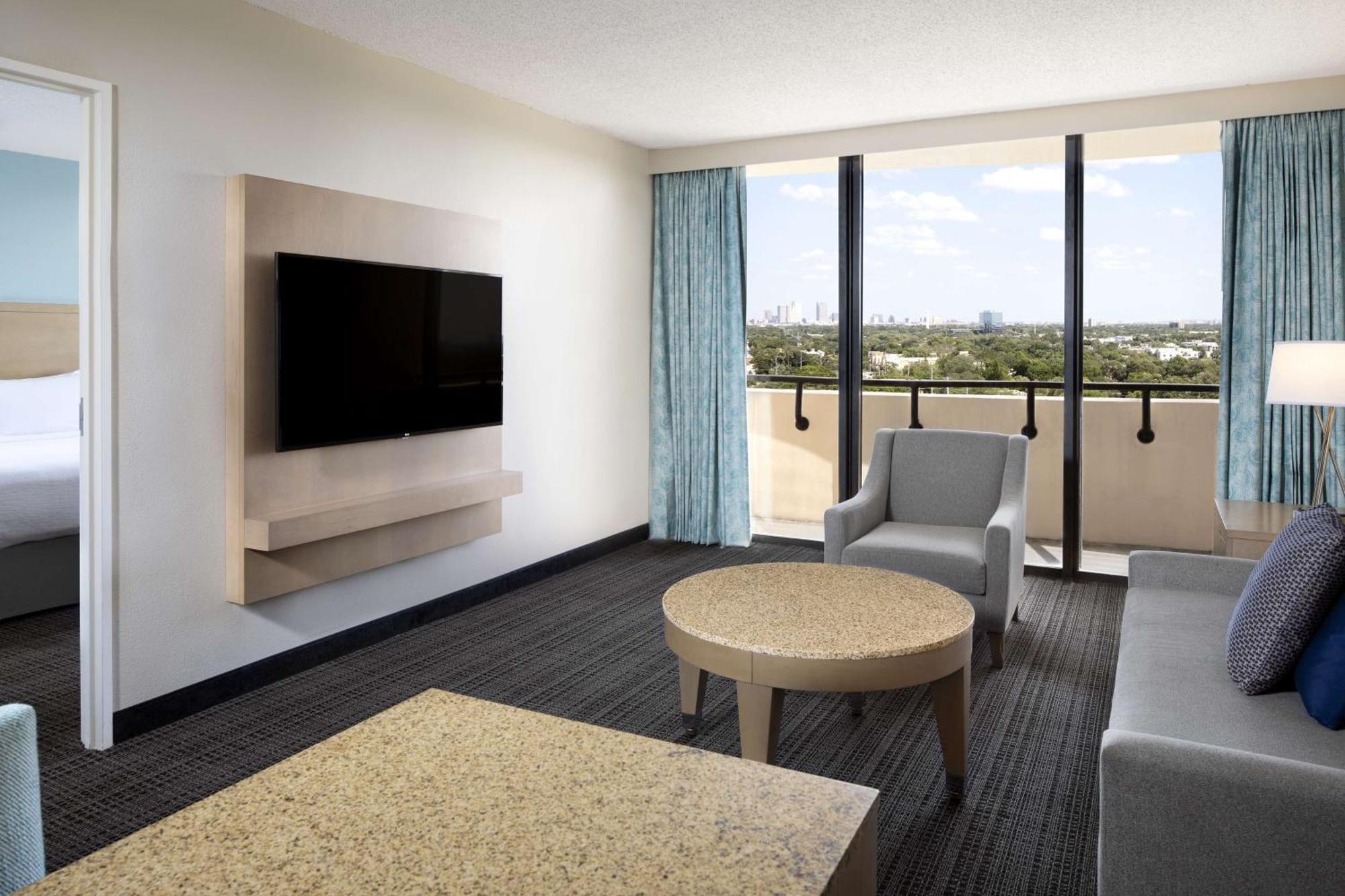 Embassy Suites By Hilton Tampa Airport Westshore Eksteriør billede