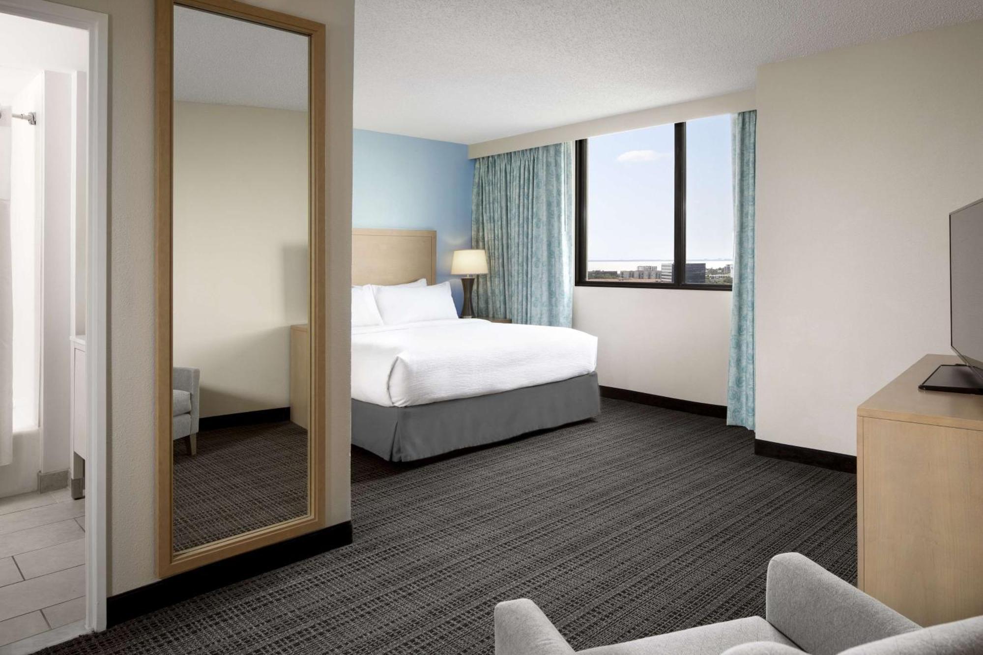 Embassy Suites By Hilton Tampa Airport Westshore Eksteriør billede